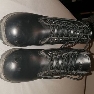 Mens water proof work boots